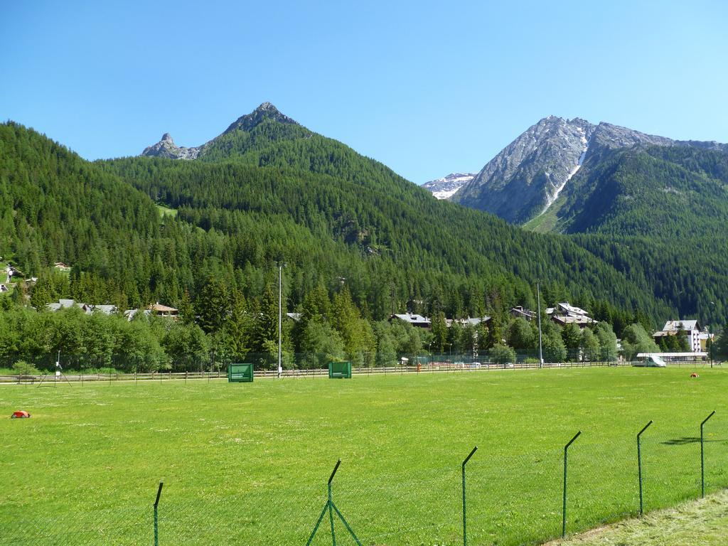 Hotel L' Aiglon Champoluc Eksteriør bilde