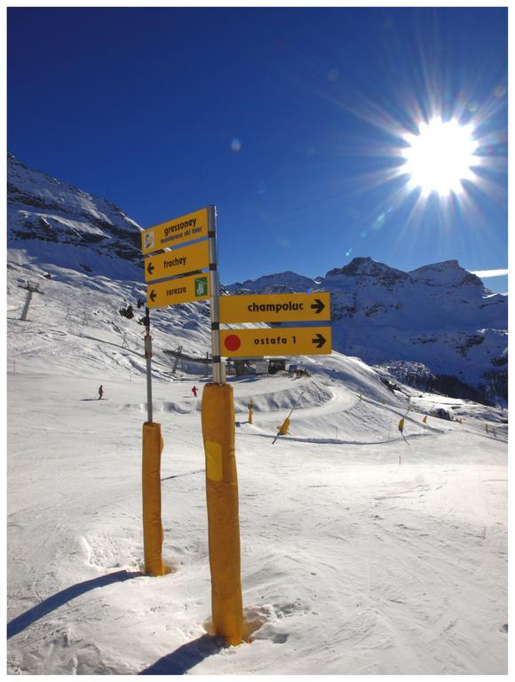 Hotel L' Aiglon Champoluc Eksteriør bilde