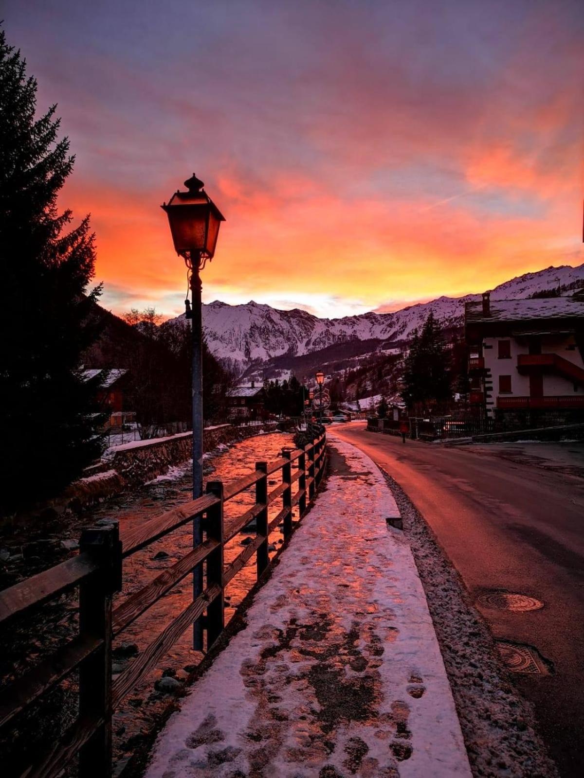 Hotel L' Aiglon Champoluc Eksteriør bilde