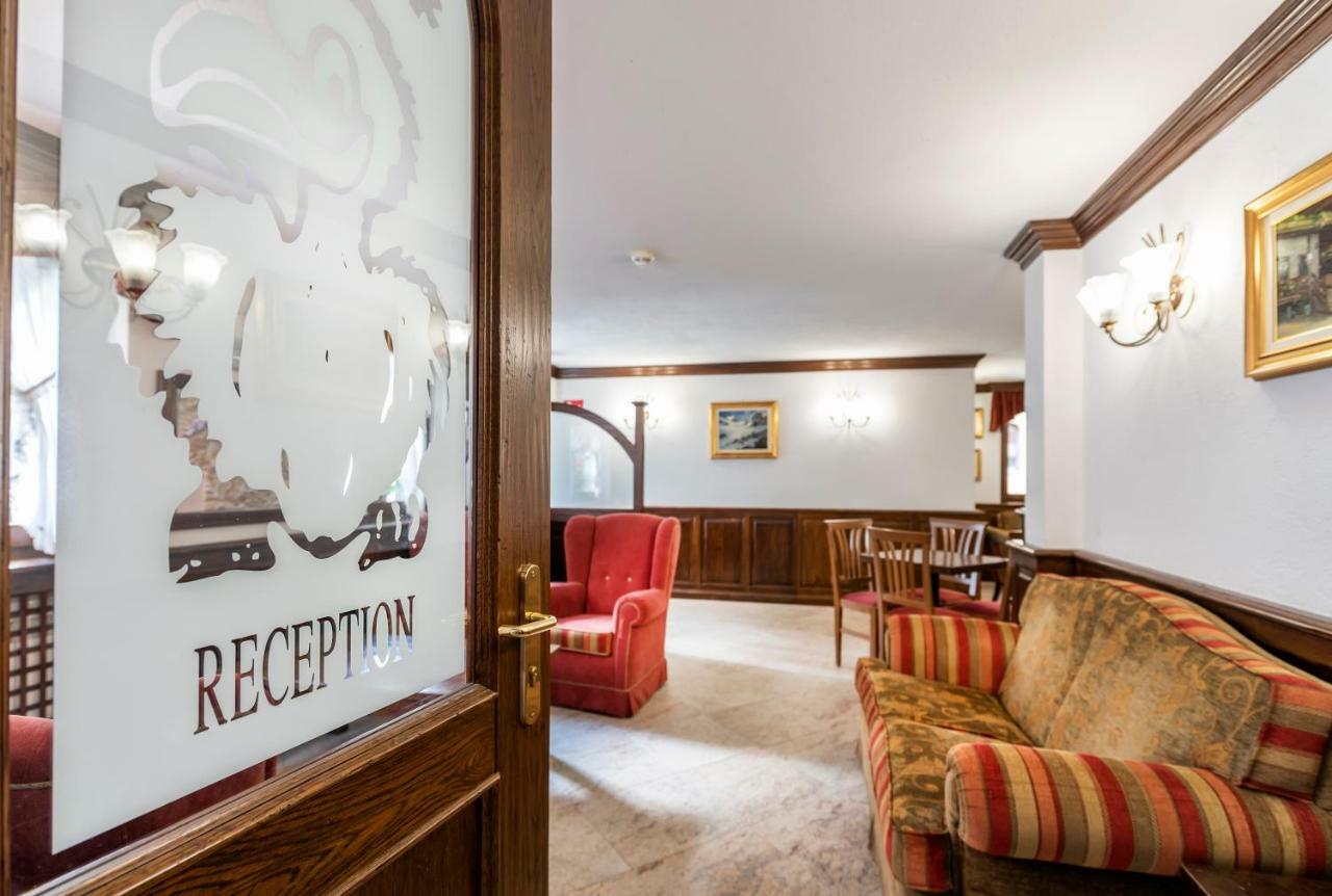 Hotel L' Aiglon Champoluc Eksteriør bilde